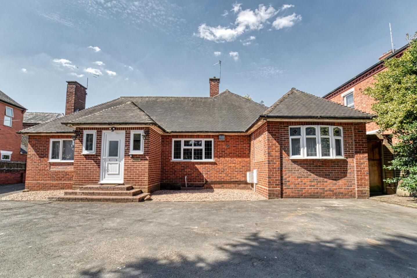 Host & Stay - Chester House Retreat Kidderminster Bagian luar foto