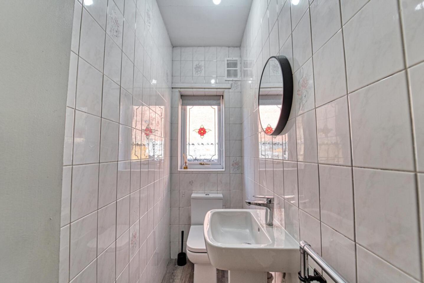 Host & Stay - Chester House Retreat Kidderminster Bagian luar foto